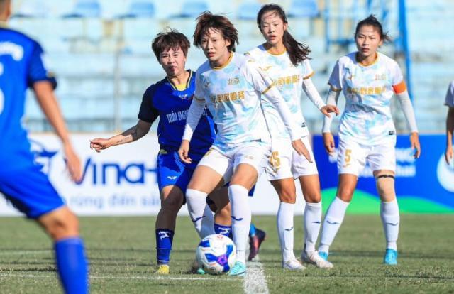 1728109155305005133.jpg 6-北京女足首战被越南太原女足队3比1击败.jpg
