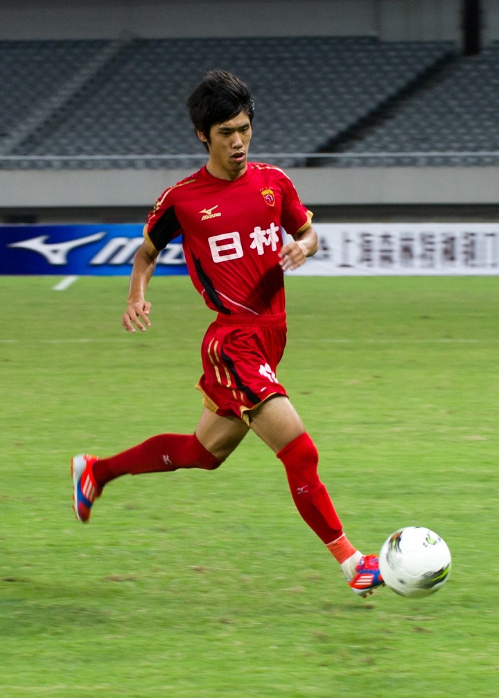 开云kaiyun首页-一人一城！吕文君跟随海港从中乙→中甲→中超夺冠，退役执教梯队