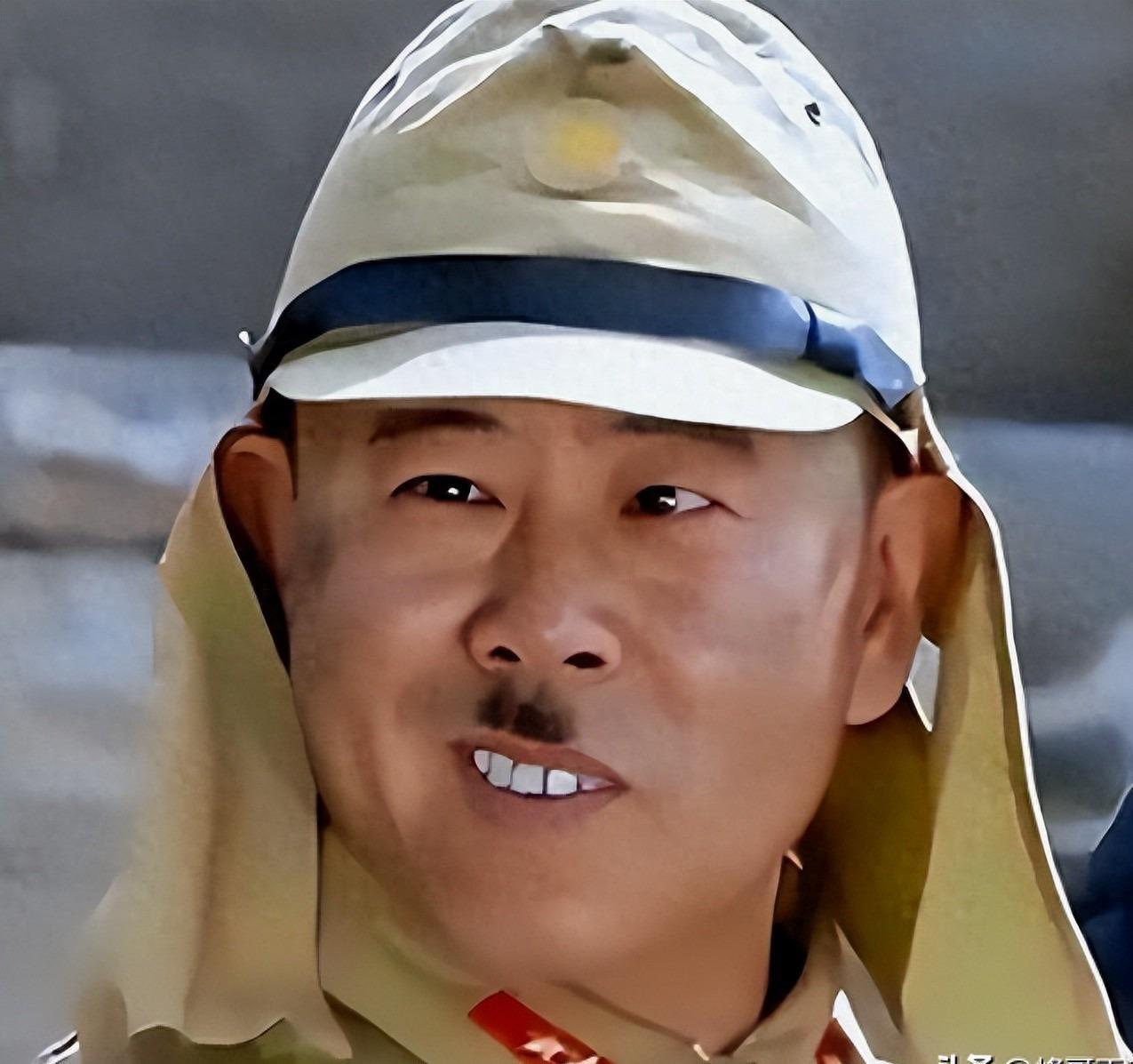 开云kaiyun官方网站-谁也没想到，被传4个老婆，全家移民的潘长江，已走上另一条大道