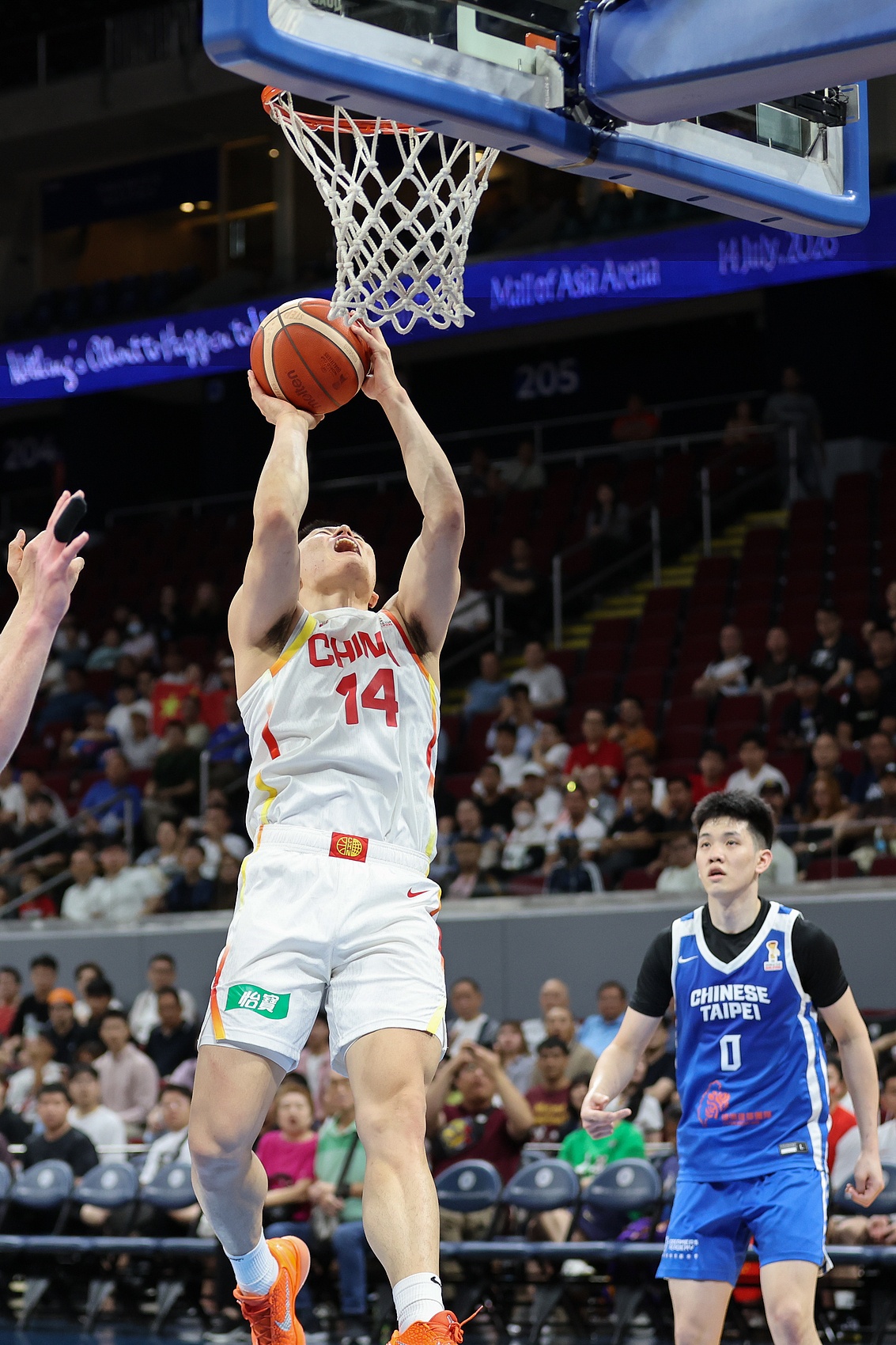 开云kaiyun首页-7人轮换VS12人轮换！中国男篮连续两场逆转 我们正在拥抱硬汉篮球