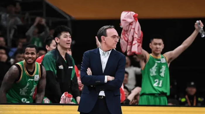 开云kaiyun官方网站-胜深圳发布会！乌戈认可防守但不满失误，莫兰德强调磨合问题！|深圳男篮|张陈治锋|王岚嵚|付豪|辽宁男篮_新浪体育_新浪新闻