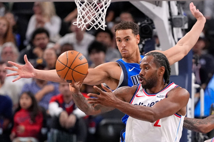 开云kaiyun官方网站-快船送勇士锁定西部第10！小卡三节轰34+6三分 弗拉格25+9献隔扣|考瓦伊·莱昂纳德|独行侠|投篮|达拉斯独行侠队|威尔特-张伯伦_新浪体育_新浪新闻